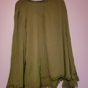 Time and true extra large Green long sleeve shirt